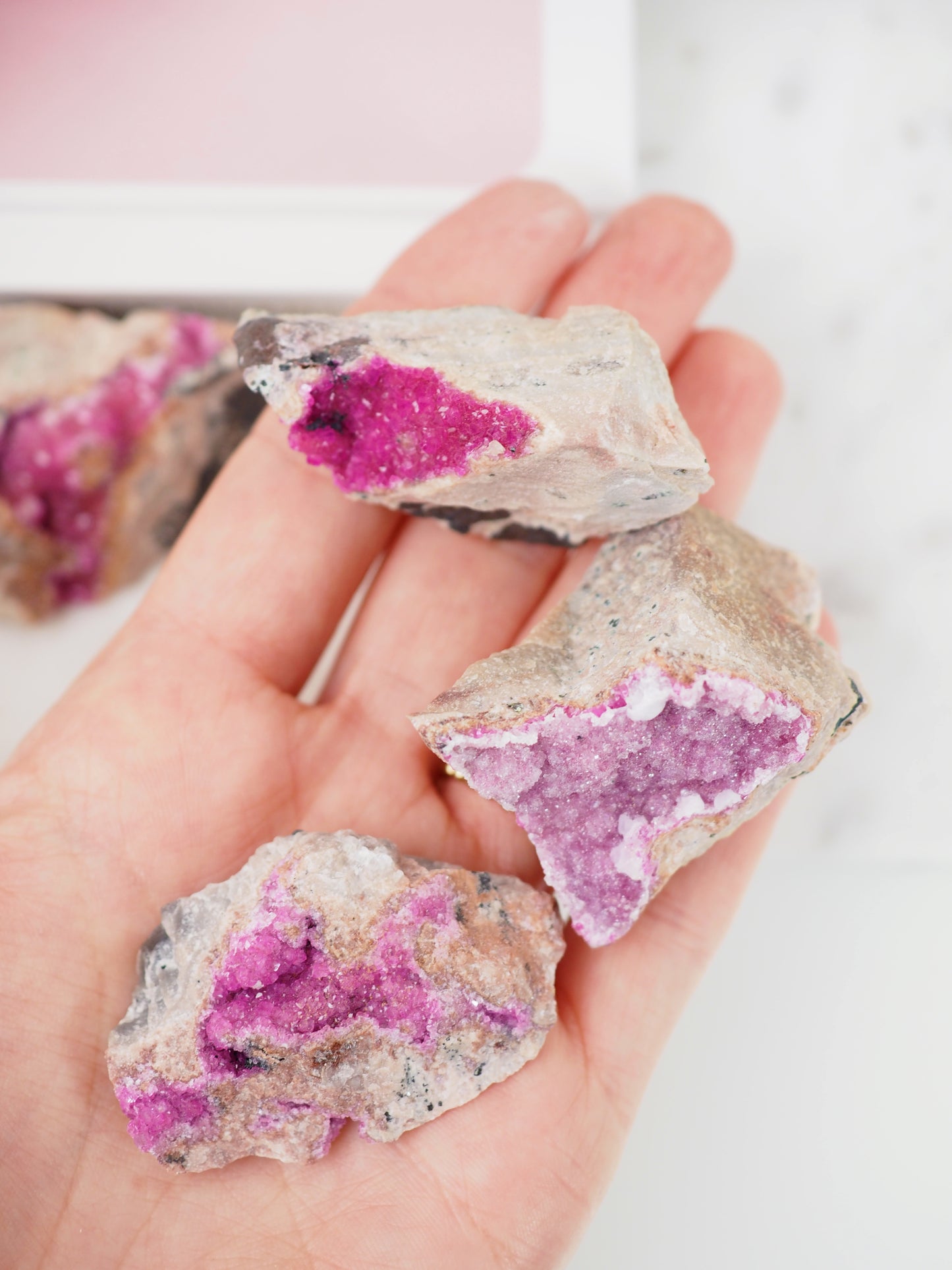 Pink Cobalto Calcite Specimen ca. xx cm - aus Kongo