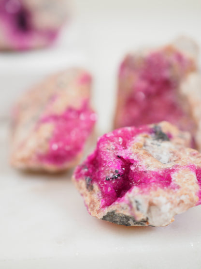 Pink Cobalto Calcite Specimen ca. xx cm - aus Kongo