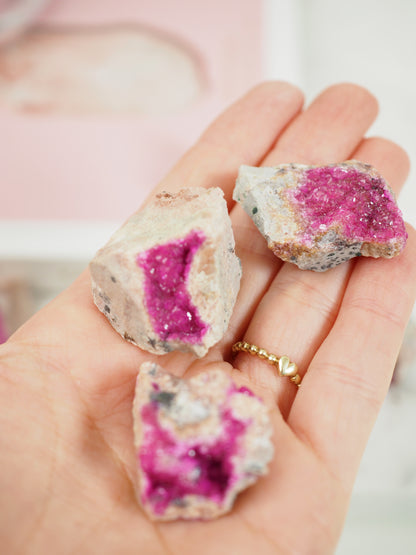 Pink Cobalto Calcite Specimen ca. xx cm - aus Kongo