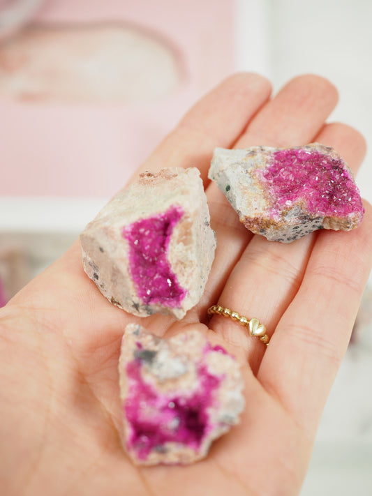 Pink Cobalto Calcite Specimen ca. xx cm - aus Kongo