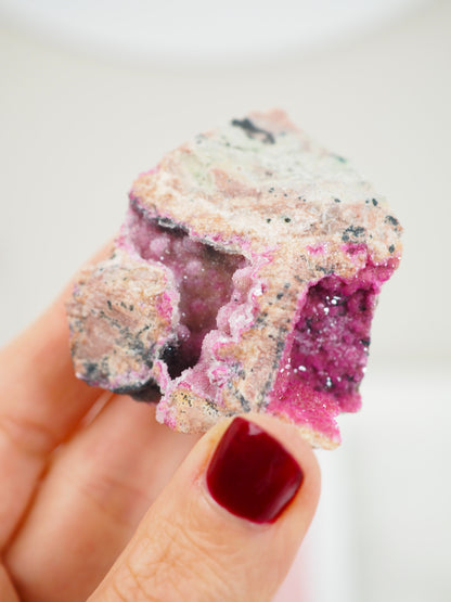 Bi Color Pink Cobalto Calcite Specimen ca. xx cm [xx]- aus Kongo