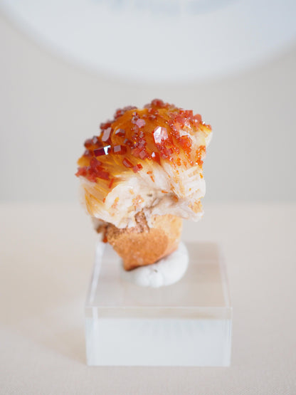 Vanadinit X Baryt Specimen - aus Mibladen Bergbau Bezirk . Midelt. Marokko HIGH QUALITY