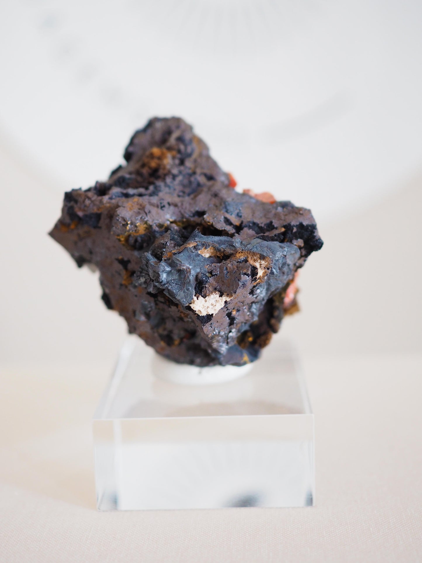 Vanadinit X Psilomelane X Goethite- aus Mibladen Bergbau Bezirk . Midelt. Marokko