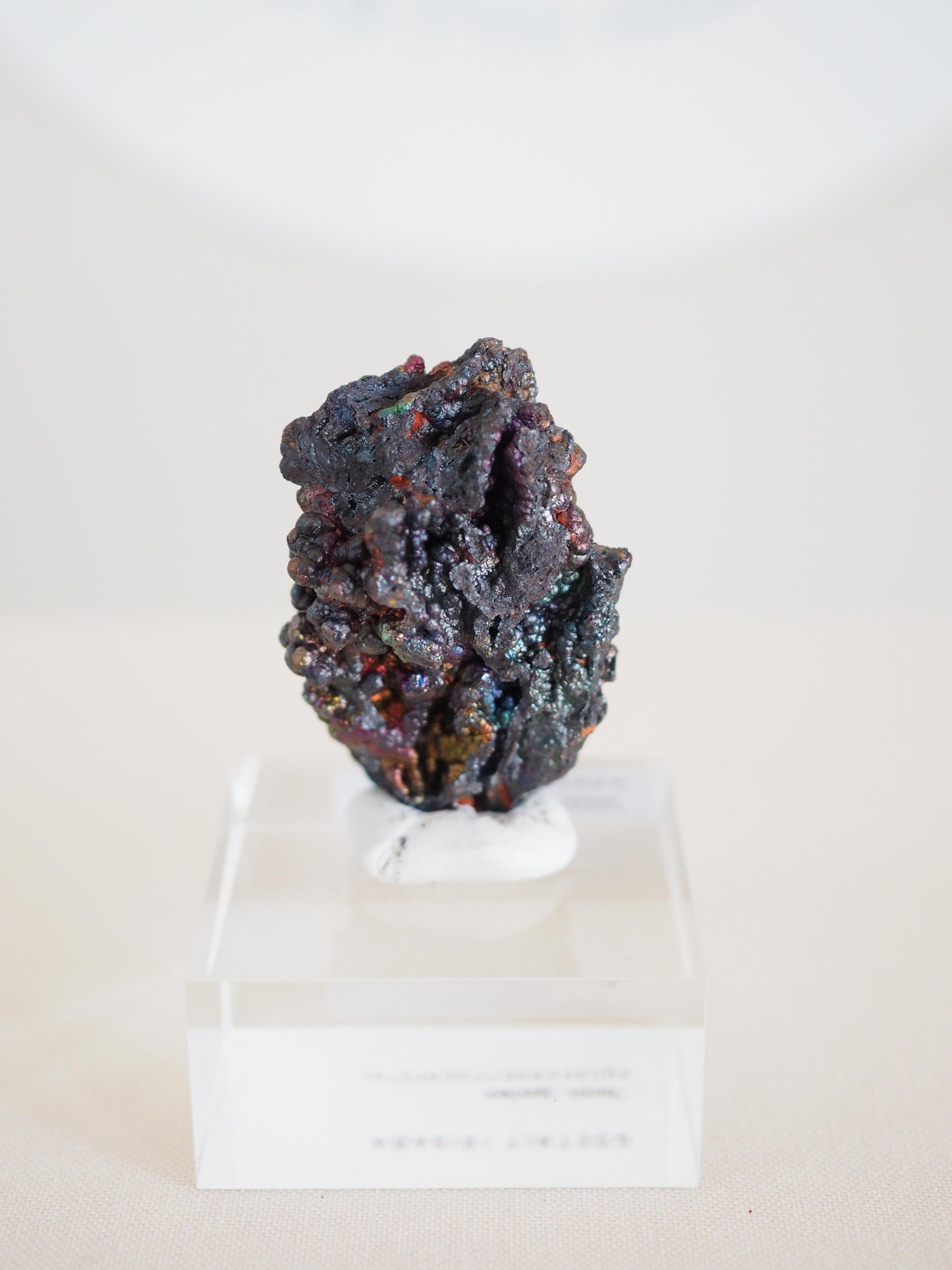 Bunt Irisierender Goethit . Iridescent Goetite Specimen [ 11 ] ca. 4.5 cm - aus Tharsis . Spanien