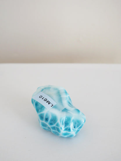 Larimar Freiform 335 ct - Dominikanische Republik . Hand geschliffen . HIGH QUALITY