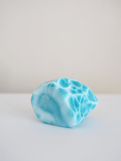 Larimar Freiform 265 ct - Dominikanische Republik . Hand geschliffen . HIGH QUALITY