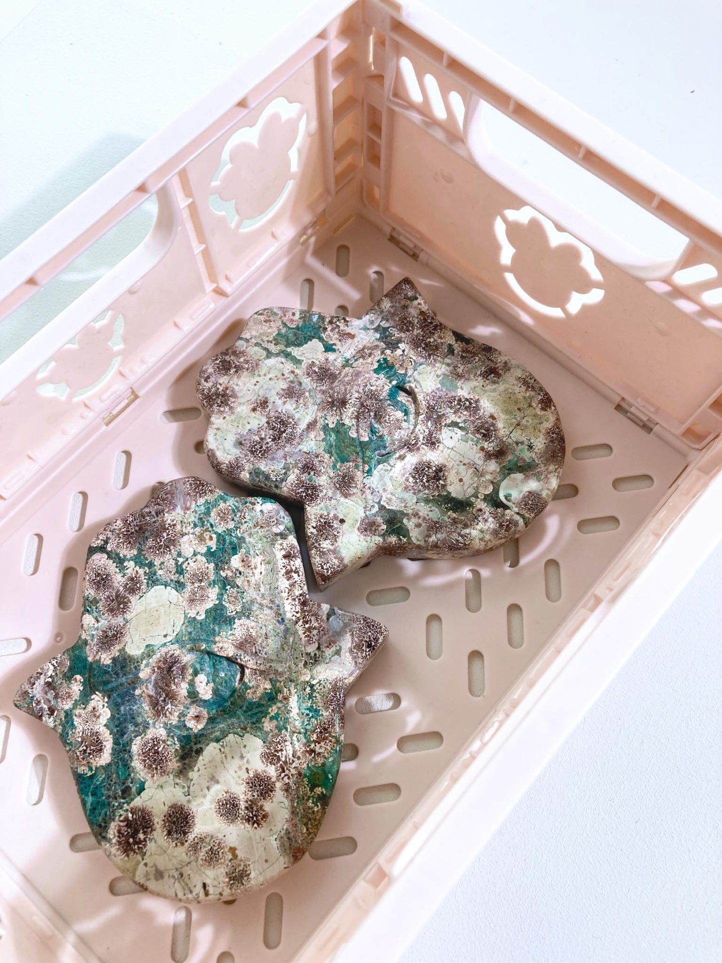 Russian Flower Agate Hamsa with Eye / Rhyolithe grüner Blumen Jaspis Hamsa mit Auge - High Quality