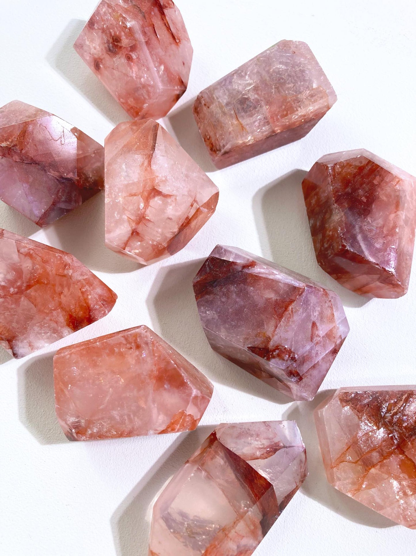 Feuer Quarz Freiform . Hämatoid Quarz . Fire Quartz Freeform 5-7cm - aus China Hand carved