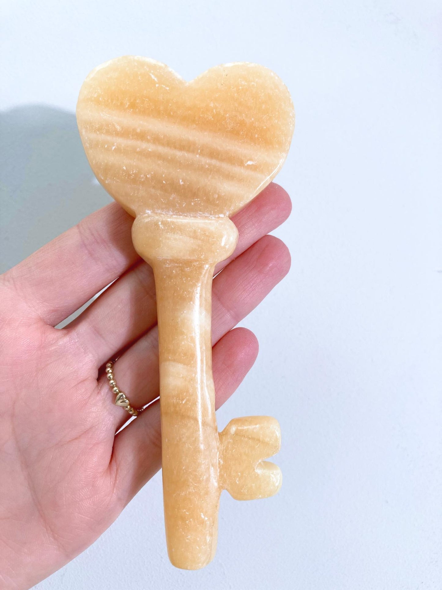 Orange Calcite Heart Key / Orangen Calcit Herz Schlüssel ca.13 cm Handcarved
