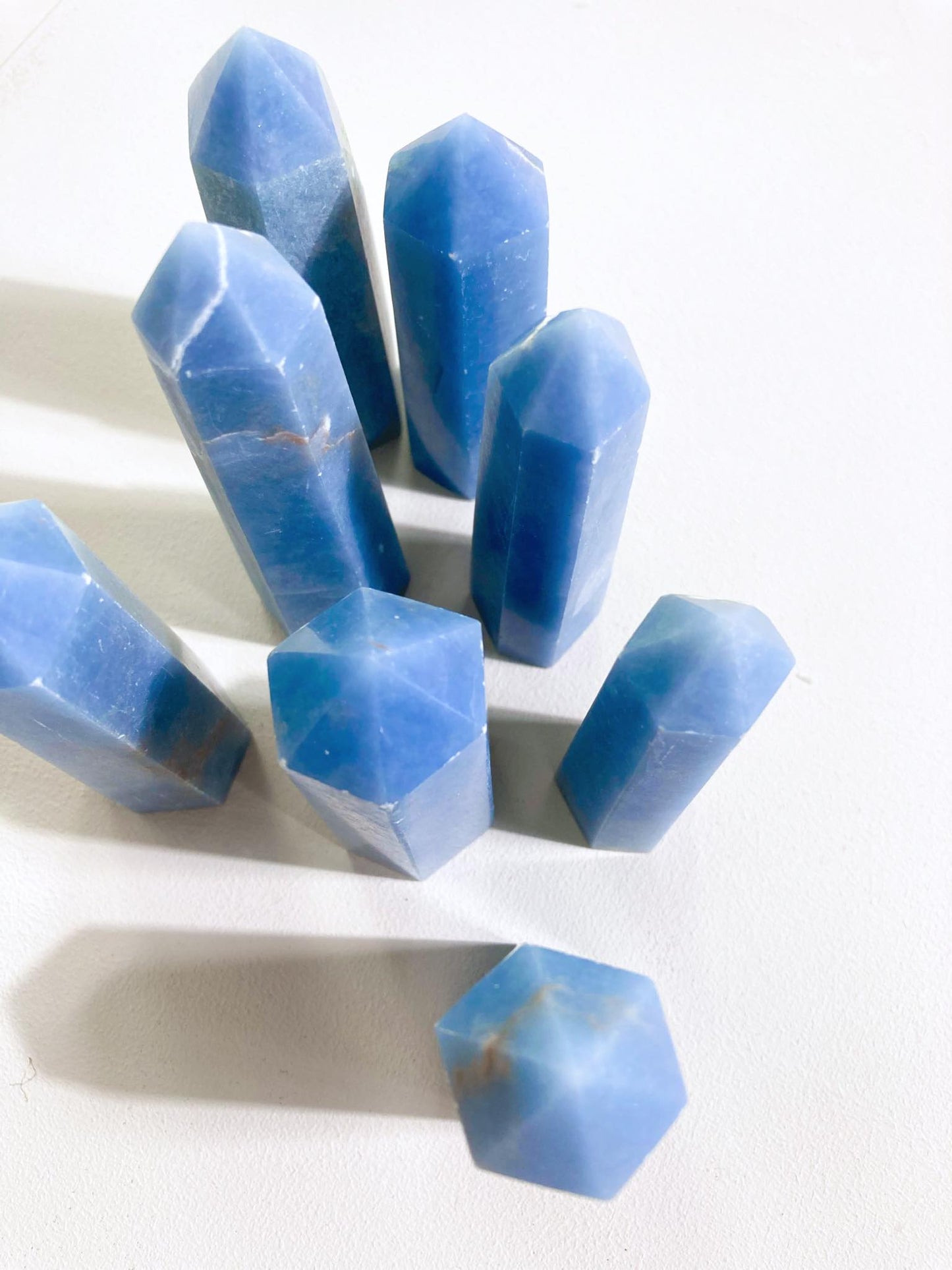 Angelit Spitzen . Angelite Point 7.5 - 9cm - aus Peru Hand Carved Common - High Quality