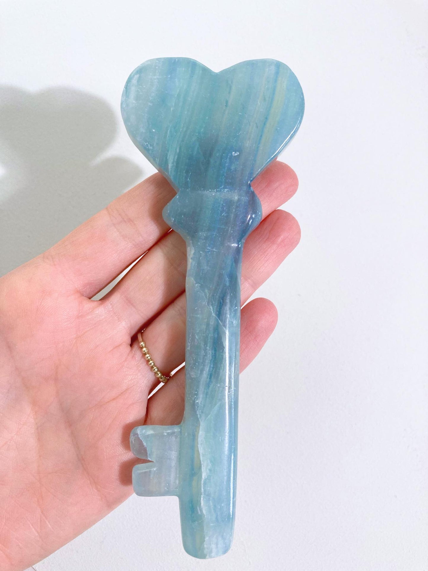 XL Blue Onyx  / Aquatine Calcite Herz Schlüssel xx cm Handcarved