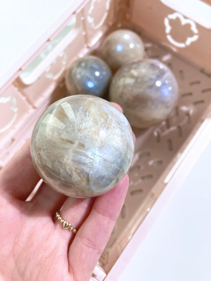 Beige Moonstone Sphere / Mondstein Kugel 4- 5 cm High Quality