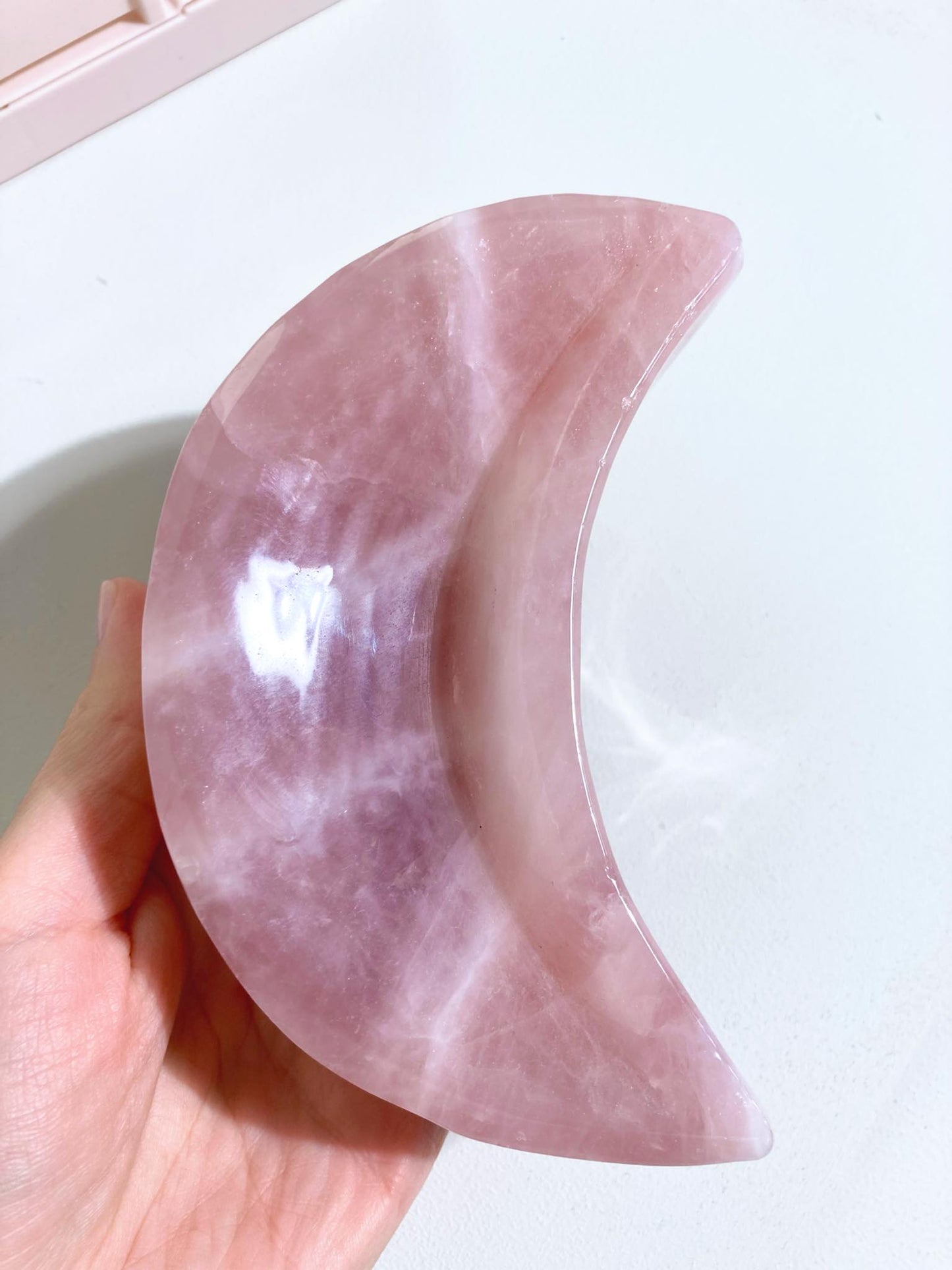 Rosenquarz Halb Mond Schale Schmuckschale / Rosequartz Moon Bowl LARGE  12 cm-  Handcarved - aus Madagascar