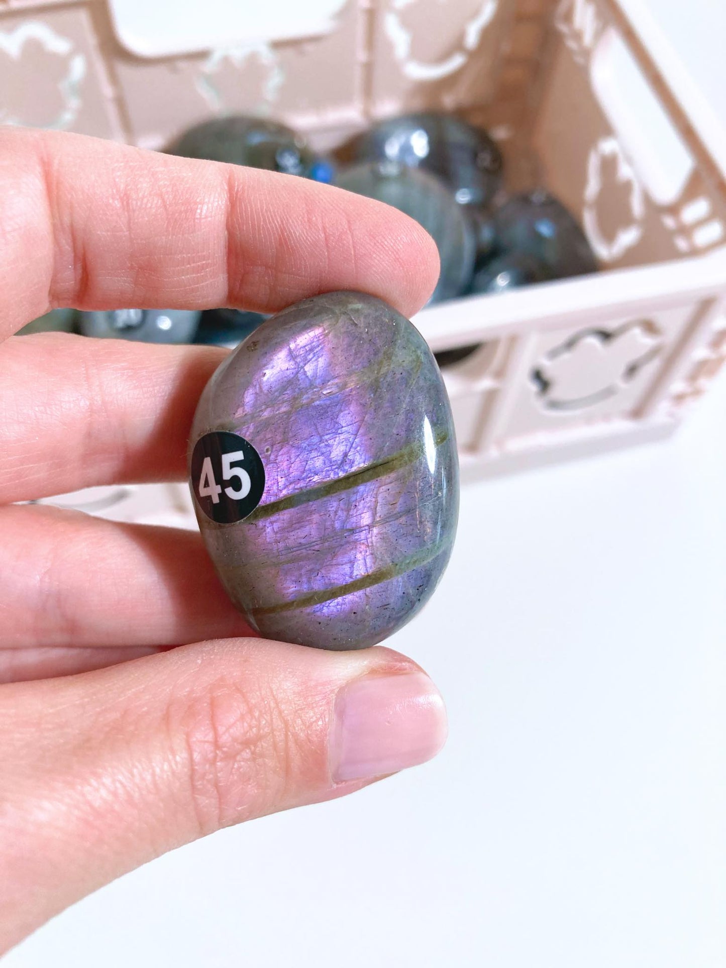 Silver purple Labradorit Palmstone 4 cm  (45) - Aus Madagascar