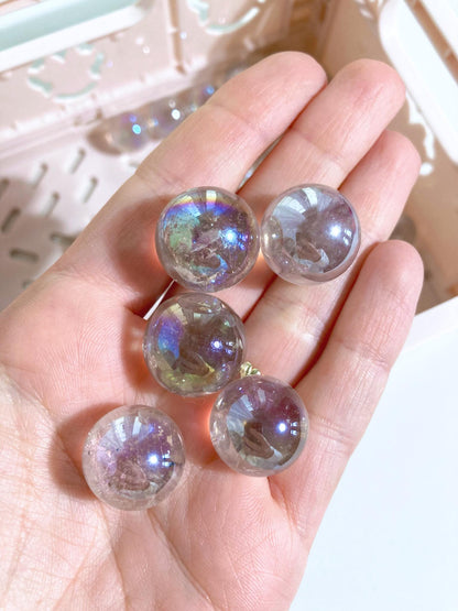 AngelAura Bergkristall MINI Kugel . Angel Aura Clearquartz Mini Sphere ca. 1.5cm