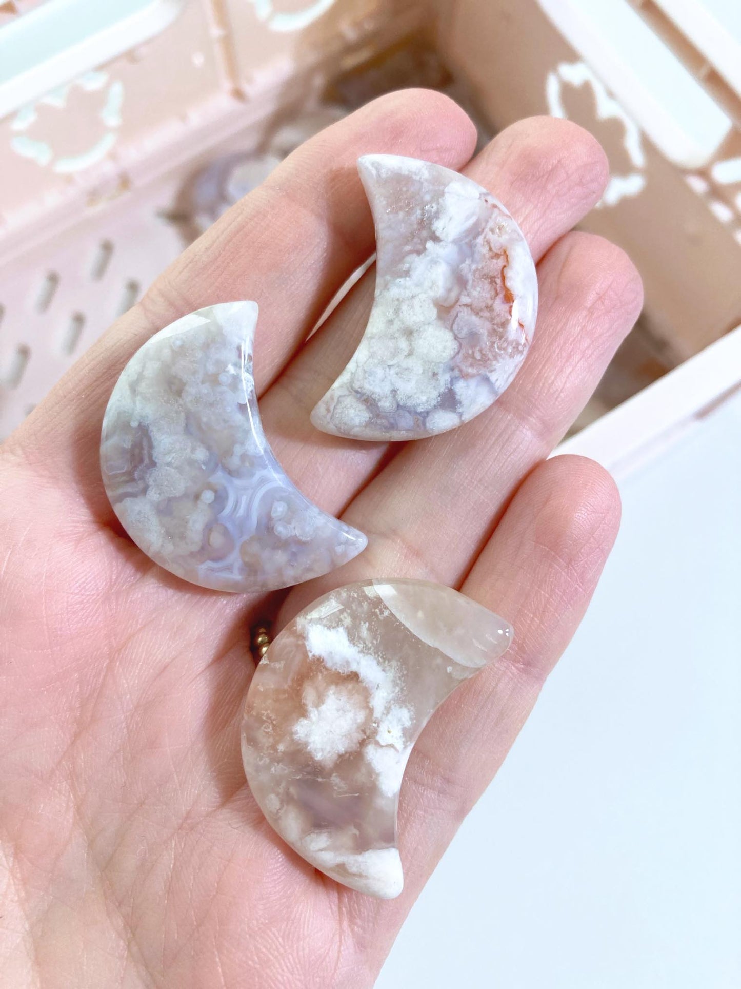 Flower Agate Mond aus Madagascar Carving. Handcarved - High Quality