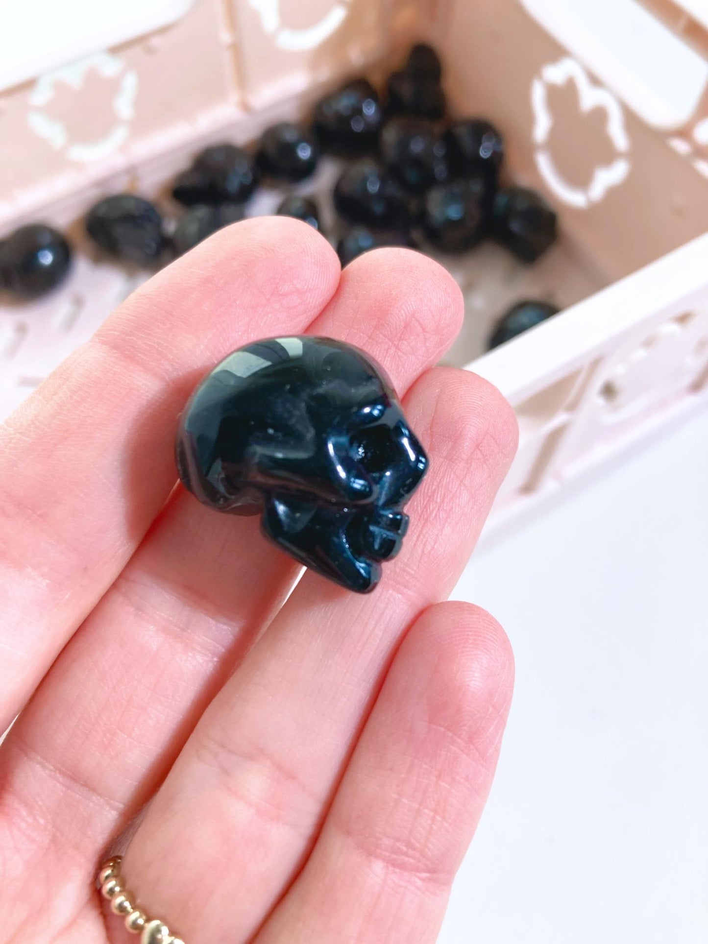 Obsidian Mini SKull 2.5cm - Carving