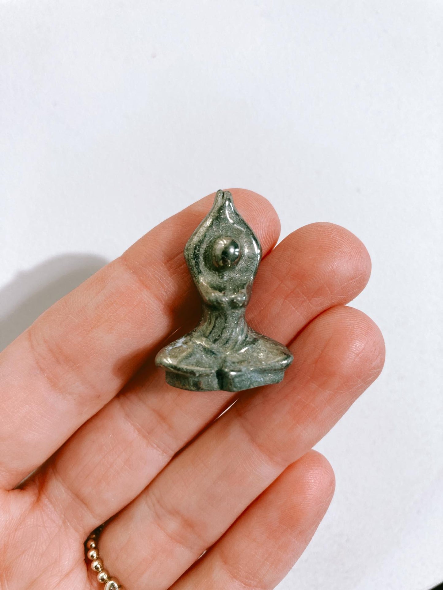 Pyrite Mini Yoga Godess 3.5 cm - Carving