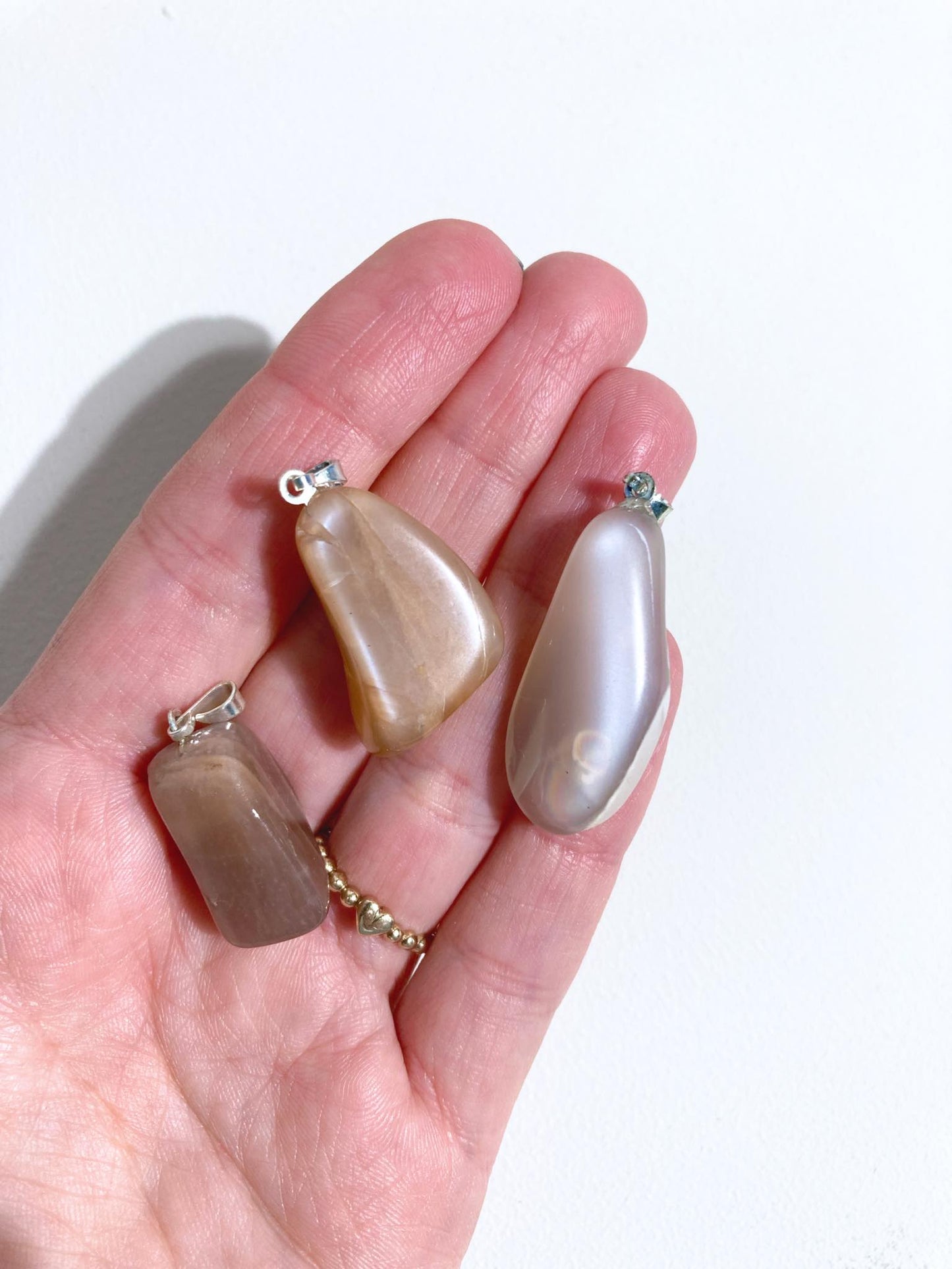 Mondstein Trommelstein Anhänger . Moonstone Tumble Pendant ca 3cm - High Quality
