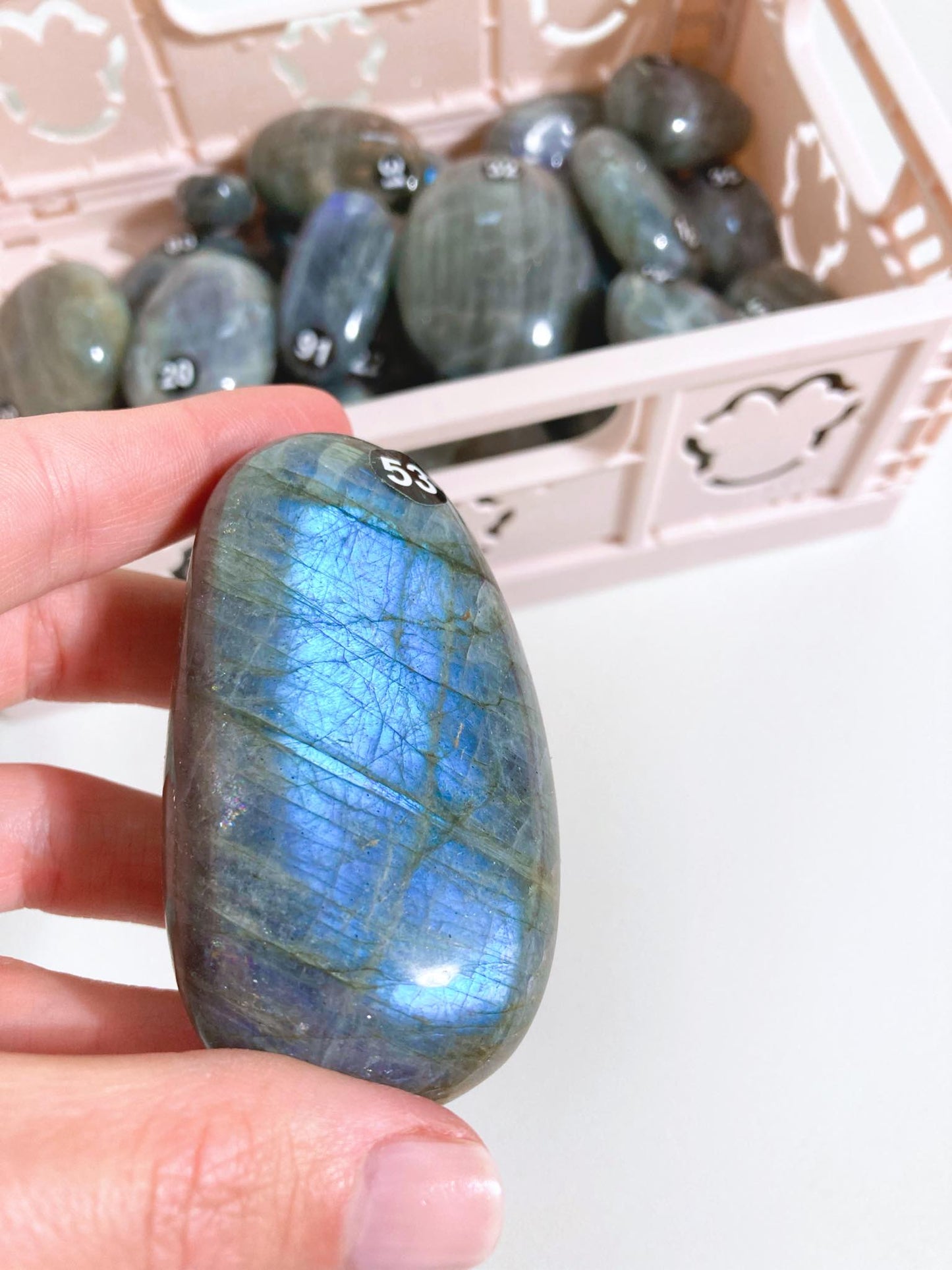 Blue / Regenbogen Labradorit Palmstone x cm  (53) - Aus Madagascar
