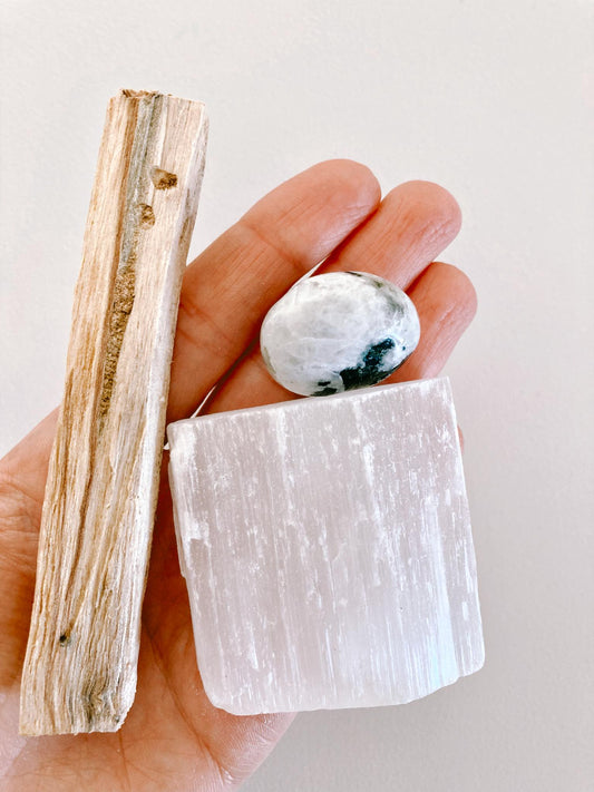 CLEANSE & PROTECT !  Räucherset l Palo Santo. Regenbogen Mondstein. Selenit