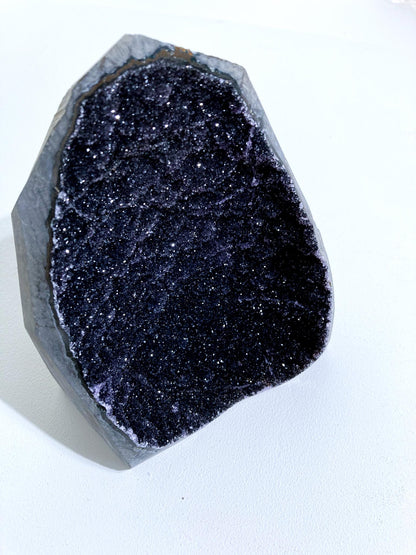 Schwarzer Amethyst Cluster .  Black Amethyst Cut Base ca 15cm 986g - aus Uruguay RARE