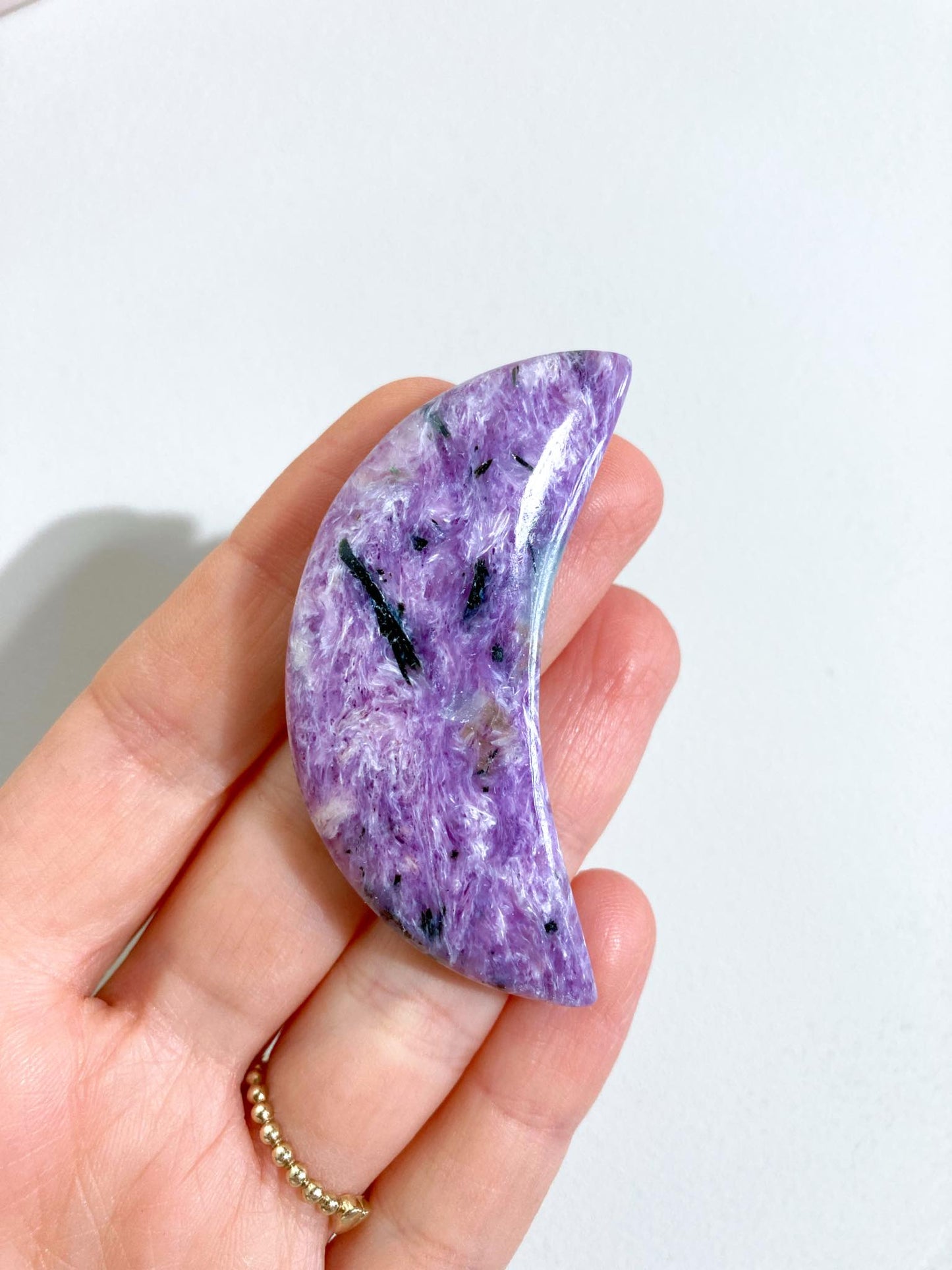 Charoite Moon -+6cm aus Russland - Hand Carved High Quality