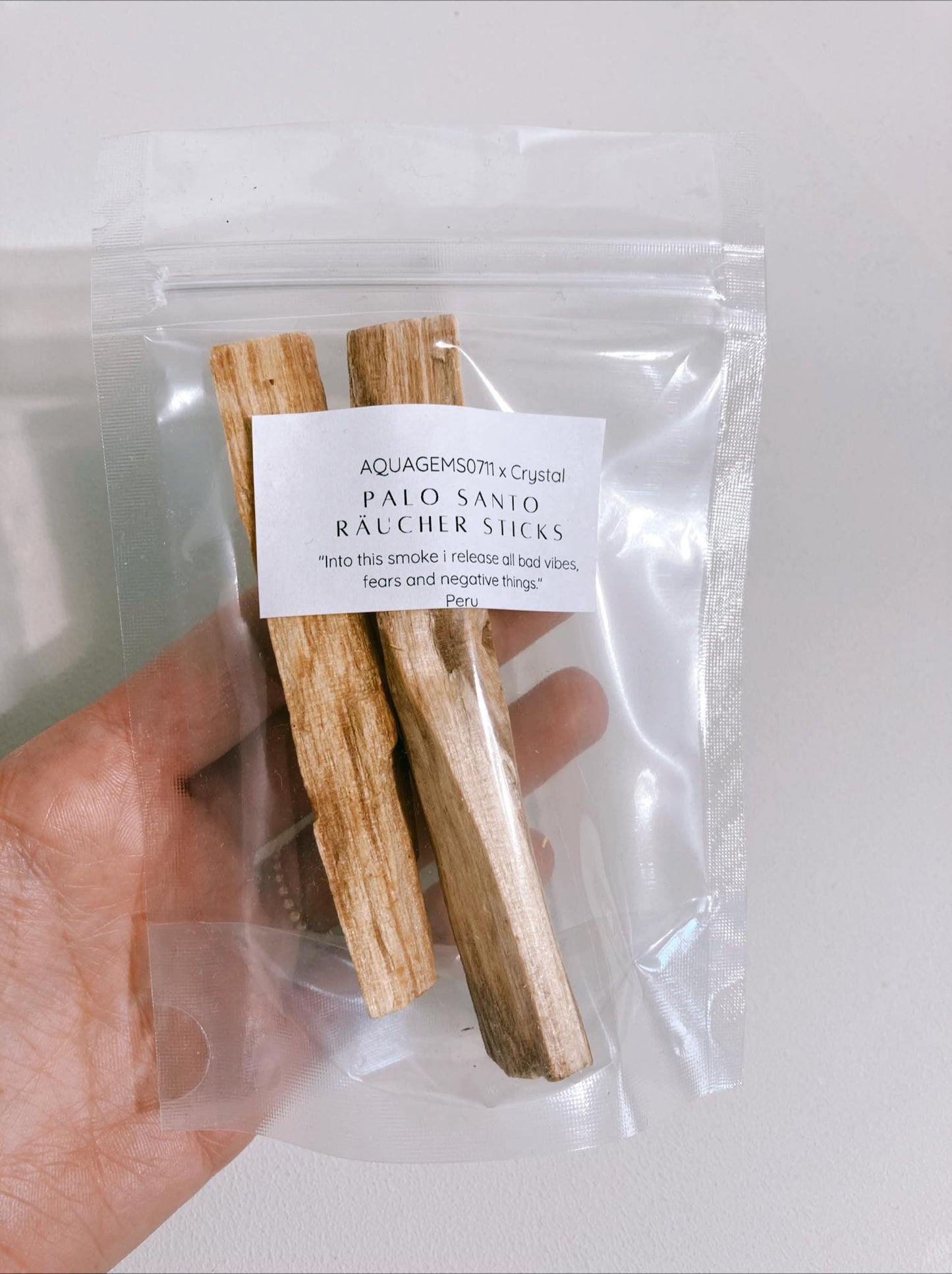 Palo Santo Heiliges Holz Räucher Stick [ 2 Stück ] - aus Peru
