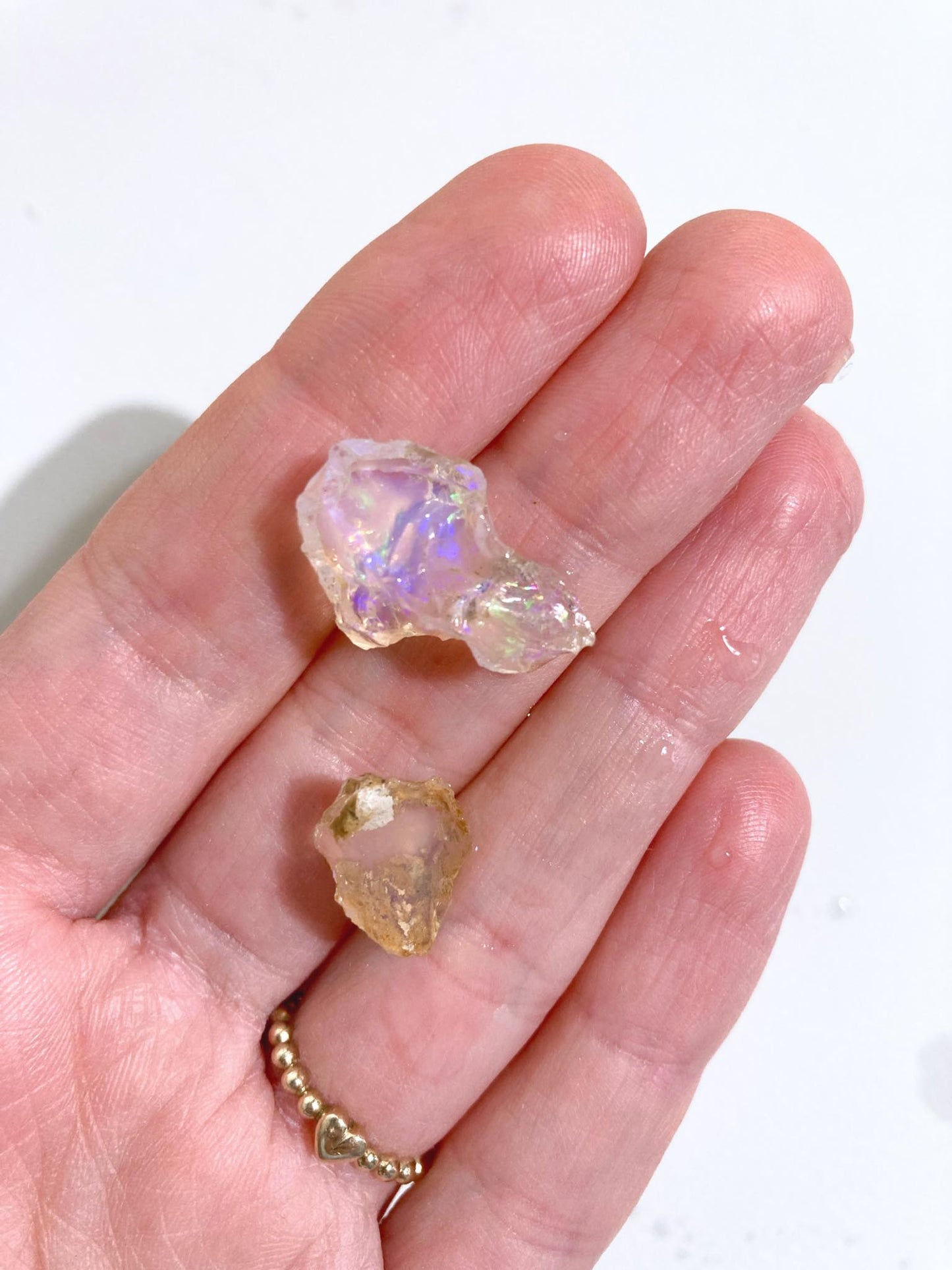 Welo Opal in Muttergestein 0.5 -1.8g - aus Äthiopien High Quality