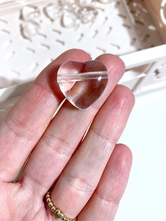 Bergkristall Herz Anhänger gebohrt . Clearquartz Heart Pendant drilled ca 2cm - High Quality