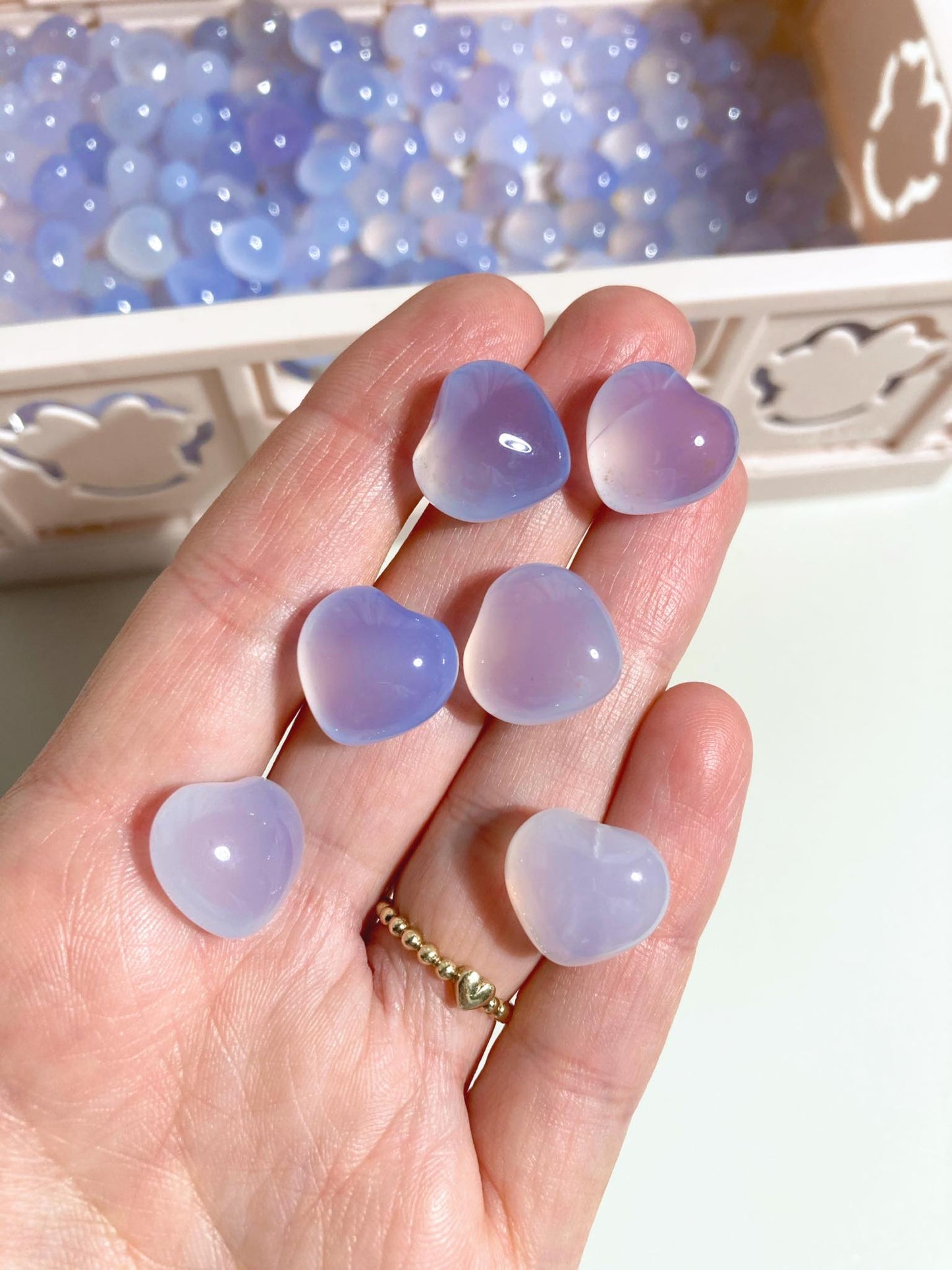 Blauer Chalcedon mini Puffy Herz 1.5cm . Blue Chalcedony mini puffy Heart - aus Türkei Handcarved High Quality