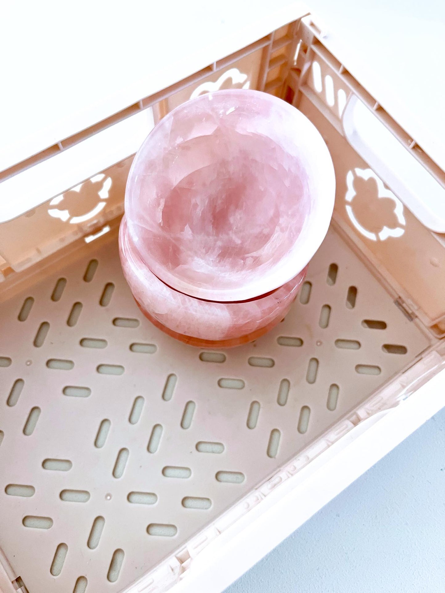 Rosenquarz MINI Schale Schmuckschale / Rosequartz Mini Bowl ca. 7cm Handcarved