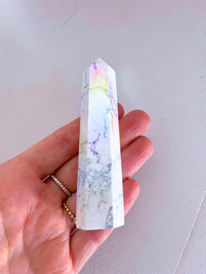 AngelAura Magnesit Spitze . AngelAura Magnesite Point ca. 8- 9cm
