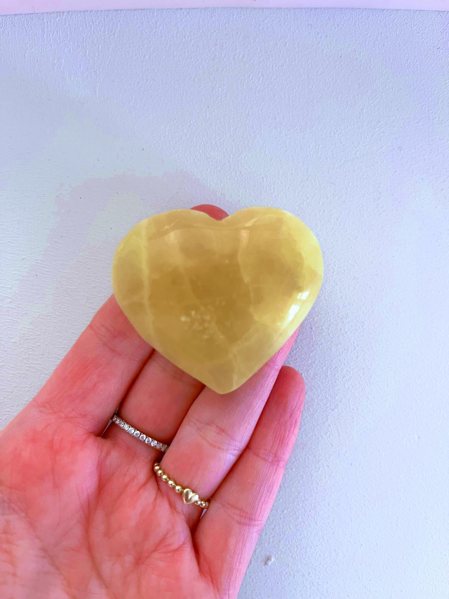 Limonen Calcit Herz . Lemon Calcite Heart ca. 4.5cm - Handcarved