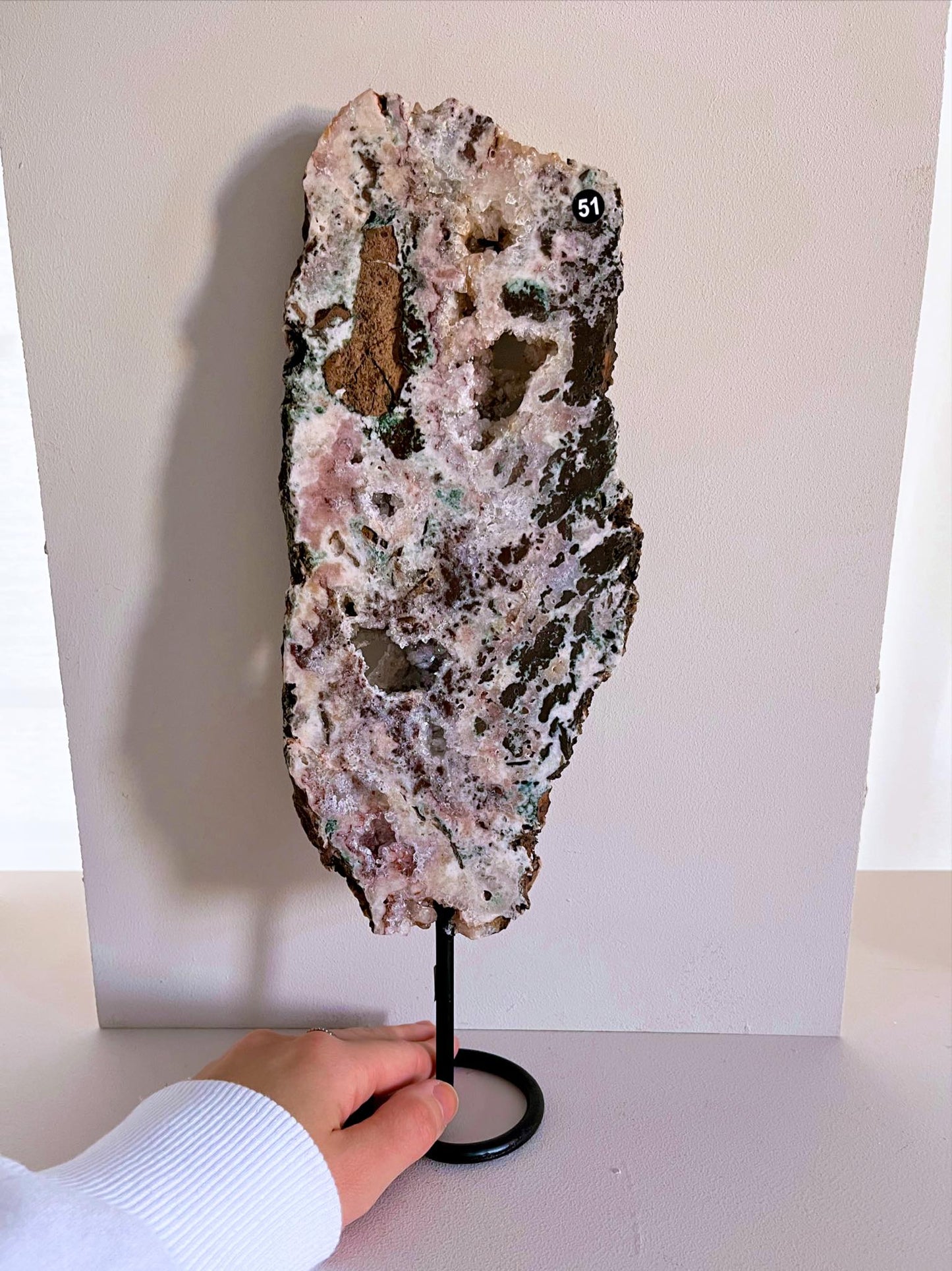 Pink Amethyst auf Ständer . Pink Amethyst on Stand ca. 34 cm [51] - aus Patagonien