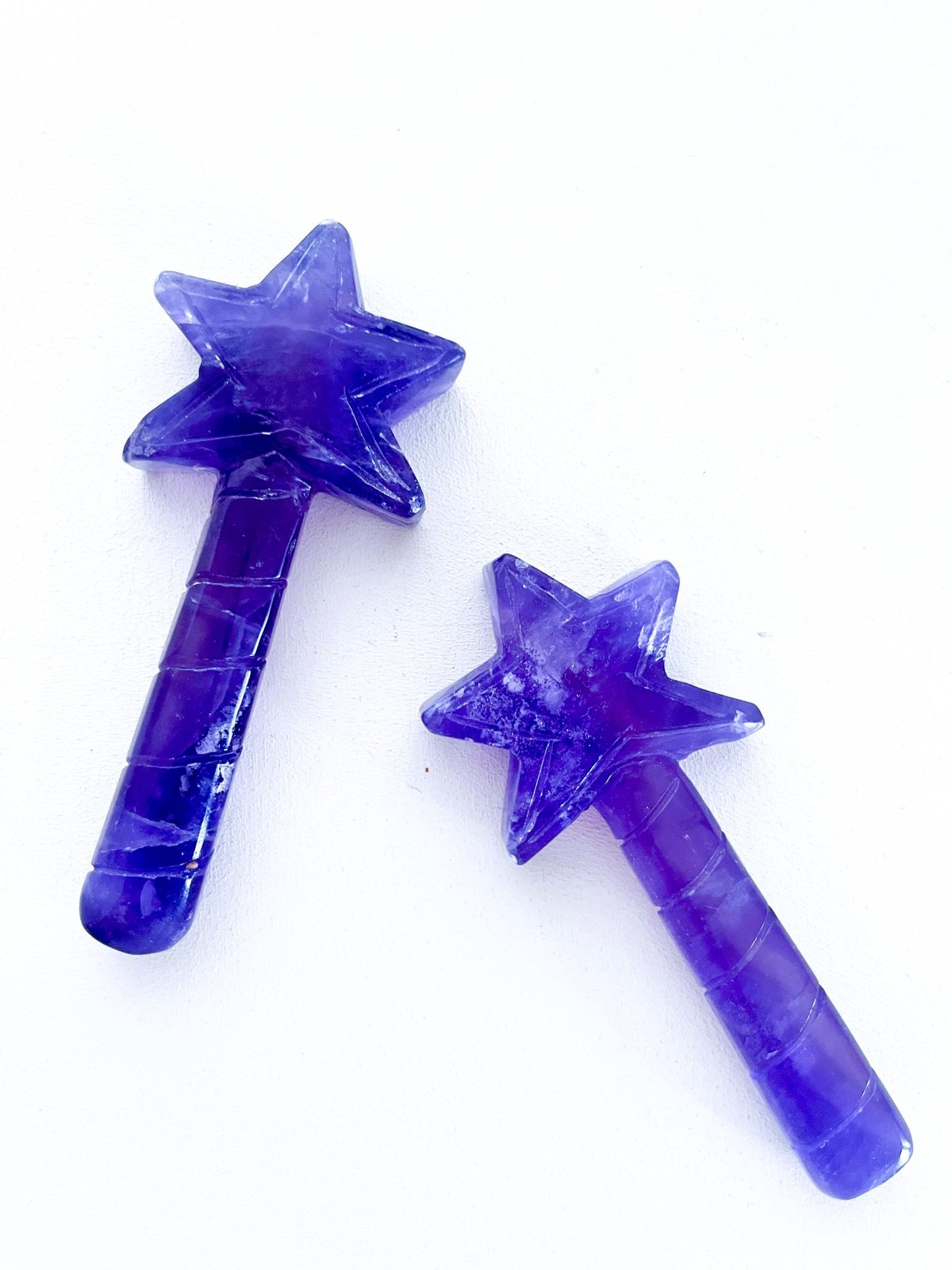Indigo Fluorit Feen Zauberstab .  Fluorite Fairy Wand  ca 13 cm - aus China Handcarved