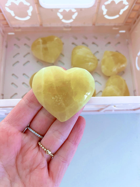 Limonen Calcit Herz . Lemon Calcite Heart ca. 4.5cm - Handcarved