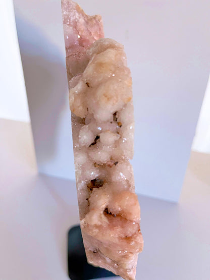 Pink Amethyst auf Ständer . Pink Amethyst on Stand ca. 34 cm  [55] - aus Patagonien