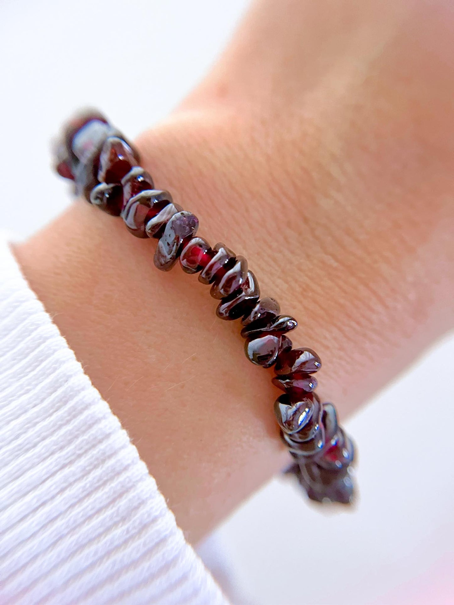Granat Chips Armband . Garnet Chips Bracelet - High Quality
