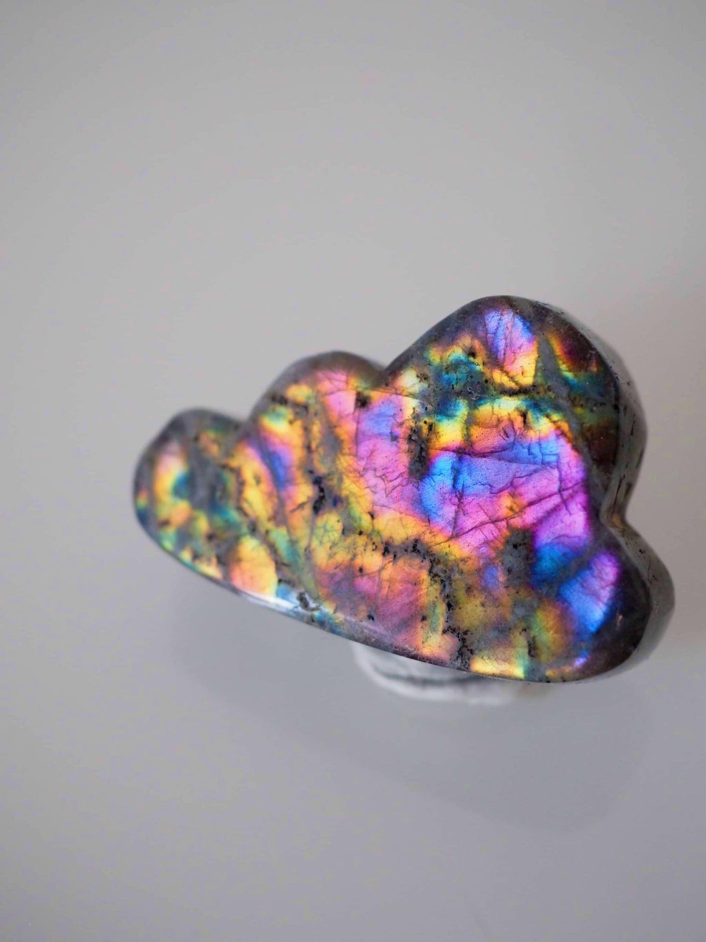 Labradorit Wolken Gravur .  Labradorite Cloud Carving ca. 3.5 -4.5 cm  - aus Madagascar . China
