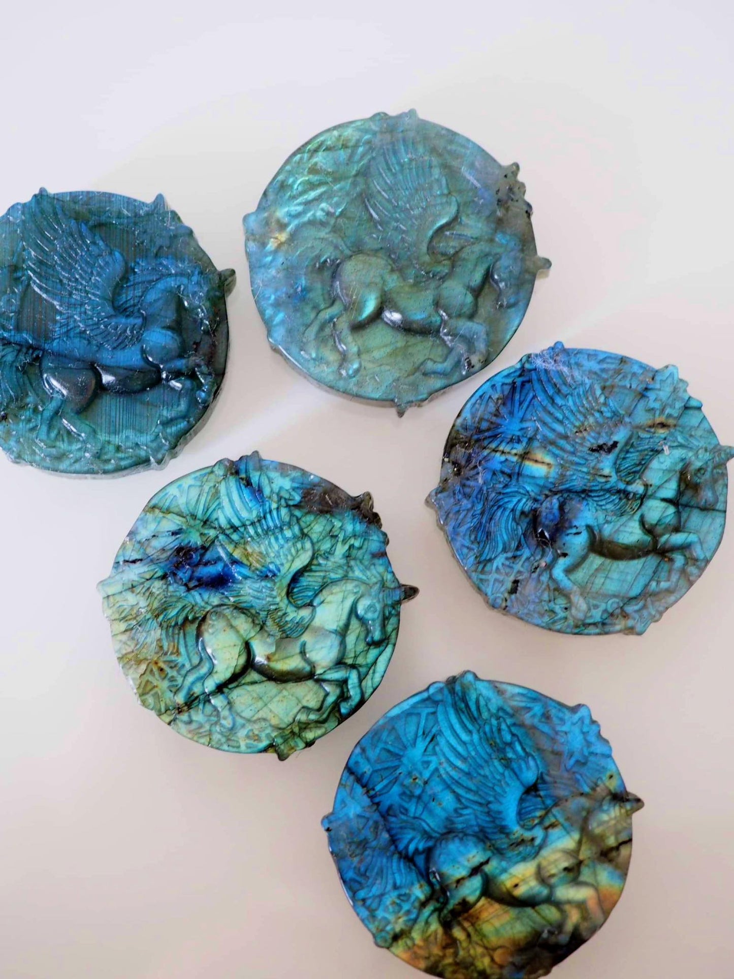 Blauer Labradorit Einhorn Gravur . Blue Labradorite Unicorn Carving ca. 4.5cm  - aus Madagascar . China