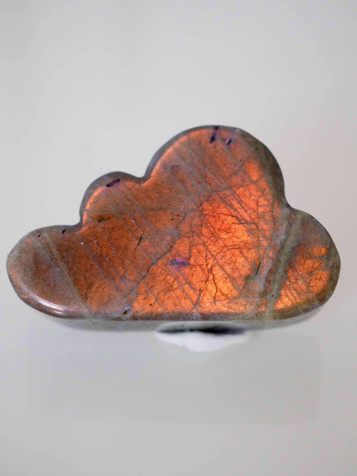 Labradorit Wolken Gravur .  Labradorite Cloud Carving ca. 3.5 -4.5 cm  - aus Madagascar . China