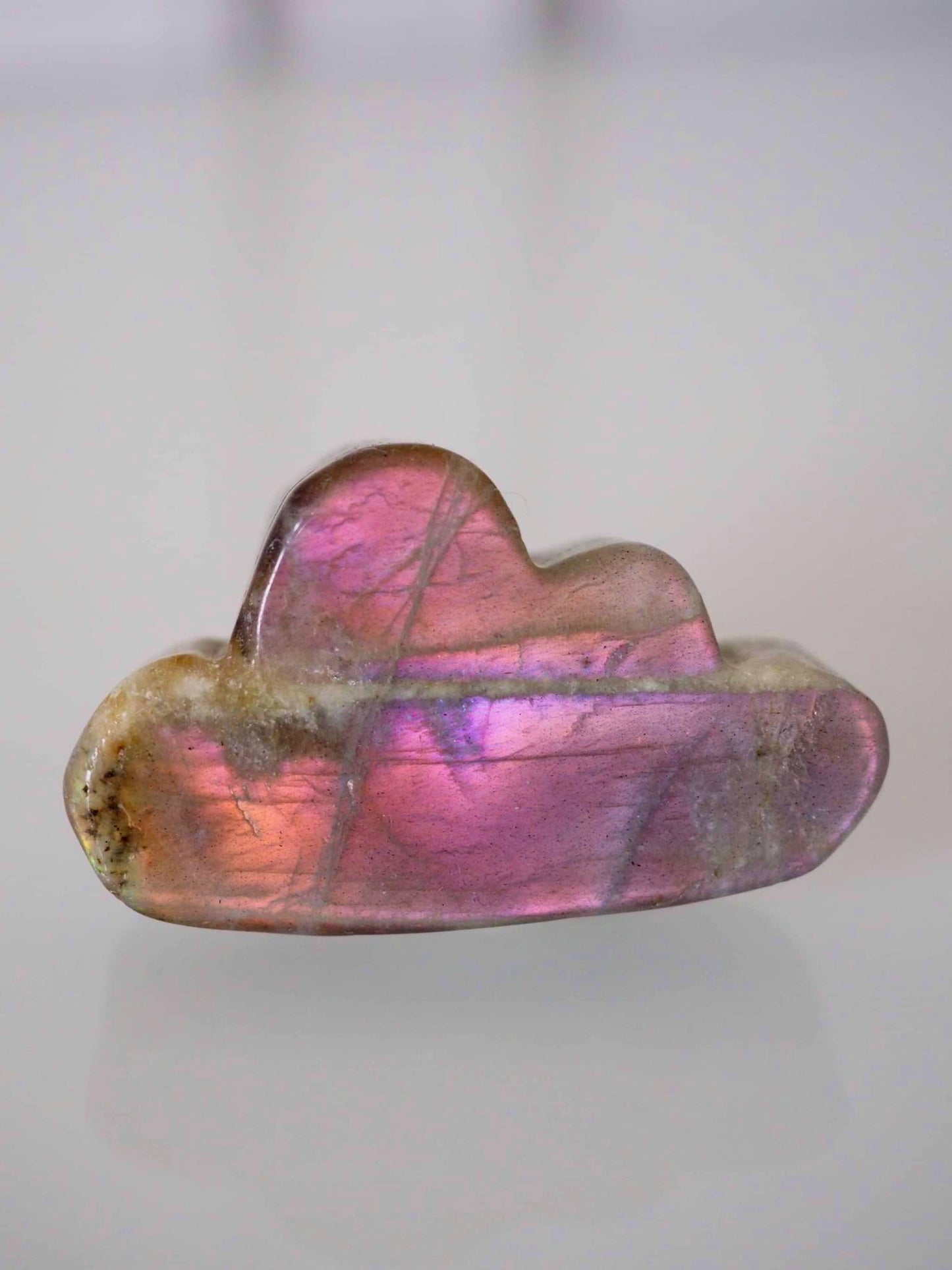 Labradorit Wolken Gravur .  Labradorite Cloud Carving ca. 3.5 -4.5 cm  - aus Madagascar . China