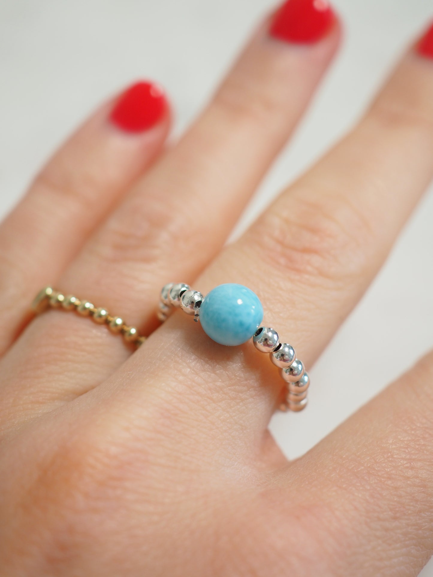 AAA Larimar Kugel Elastischer Kugel Ring .  925 Sterlingsilber - asu der Dominikanischen Republik RARE
