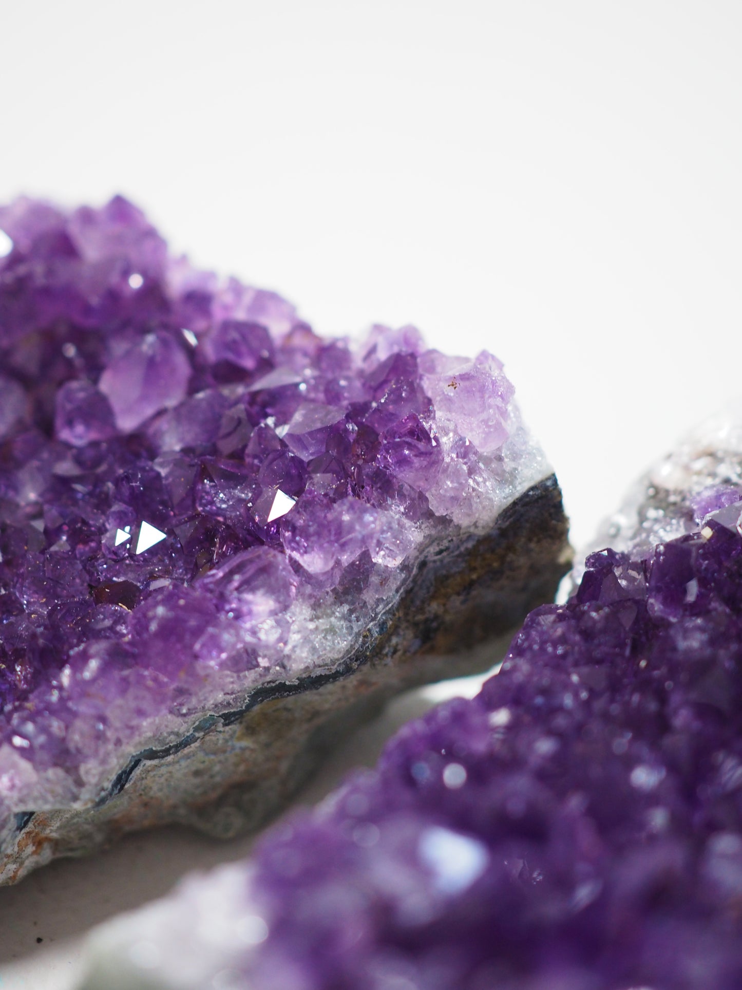 MEDIUM Dunkel Violettes Amethyst Cluster ca. 5.5-8 cm - aus Uruguay HIGH QUALITY
