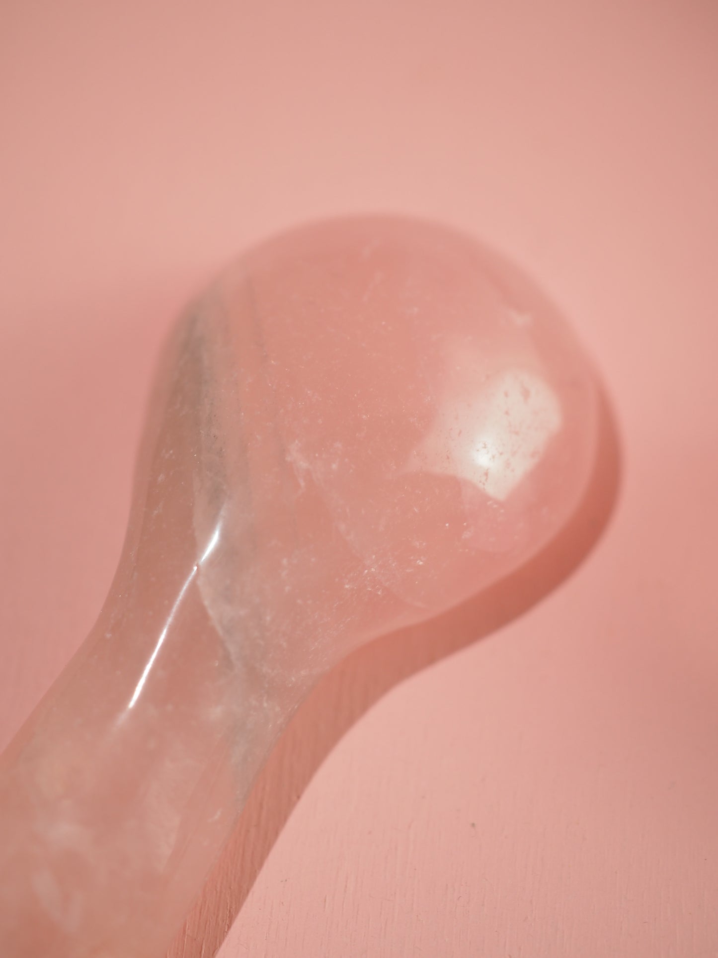 Rosenquarz Löffel / Rosequartz Spoon  xx cm-  Handcarved - aus Madagascar