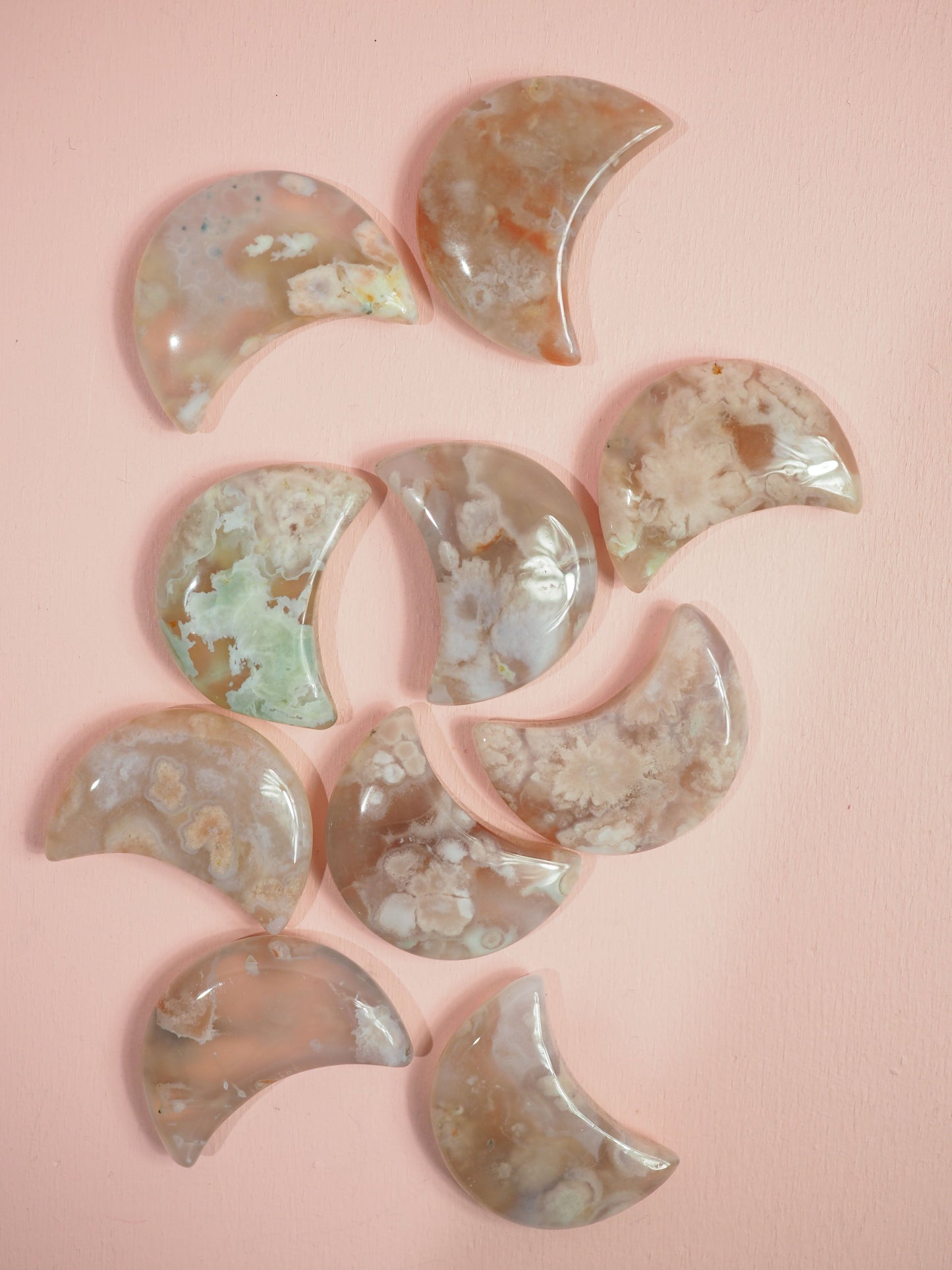 Flower Agate Mond aus Madagascar Carving. Handcarved - High Quality
