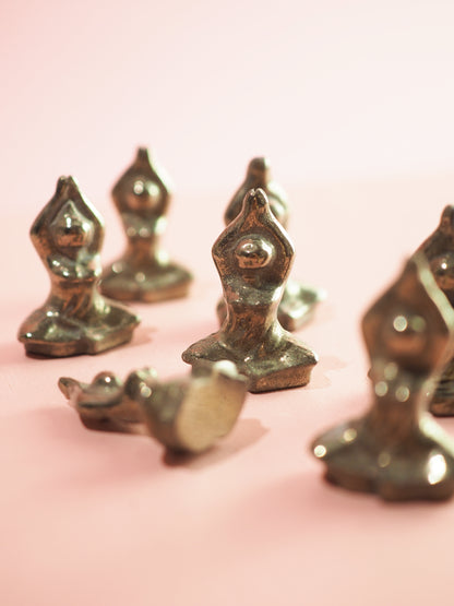 Pyrite Mini Yoga Godess 3.5 cm - Carving