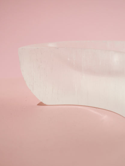 Selenit Mond Schale LARGE / Selenite Moon Bowl ca. 10 cm aus Marokko -Handcarved