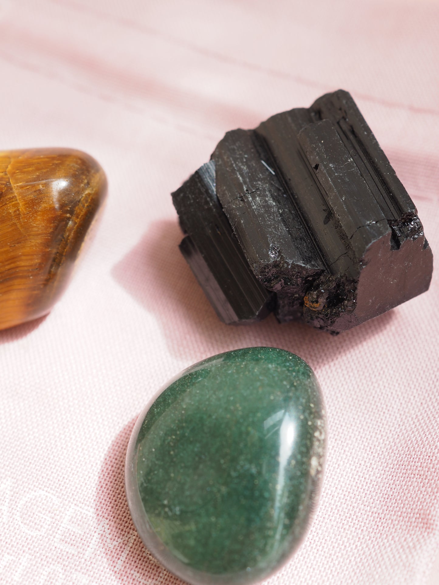 EARTH ELEMENT Crystal SET . Erde Element Edelstein Set. Stier. Jungfrau. Steinbock  (Aventurin Schwarzer Turmalin. Schörl Tigerauge) High Quality